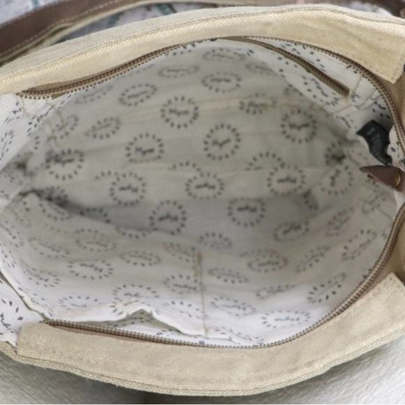 Myra Bag- Leather Star Crossbody - Picture 7 of 12